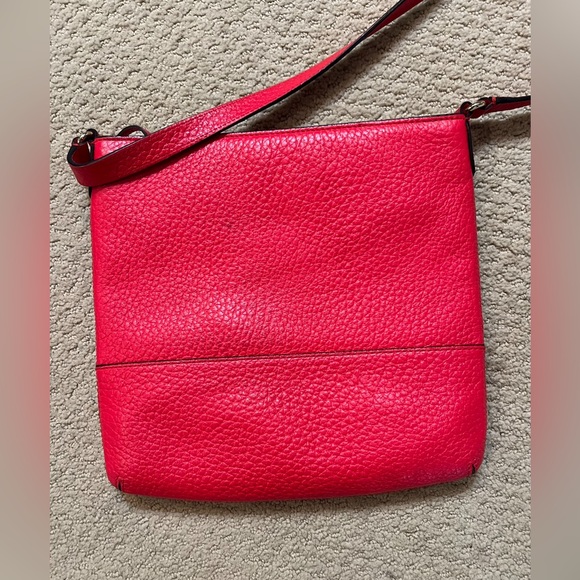 Red pebbled, leather, Kate Spade purse, Crossbody new - Picture 4 of 5